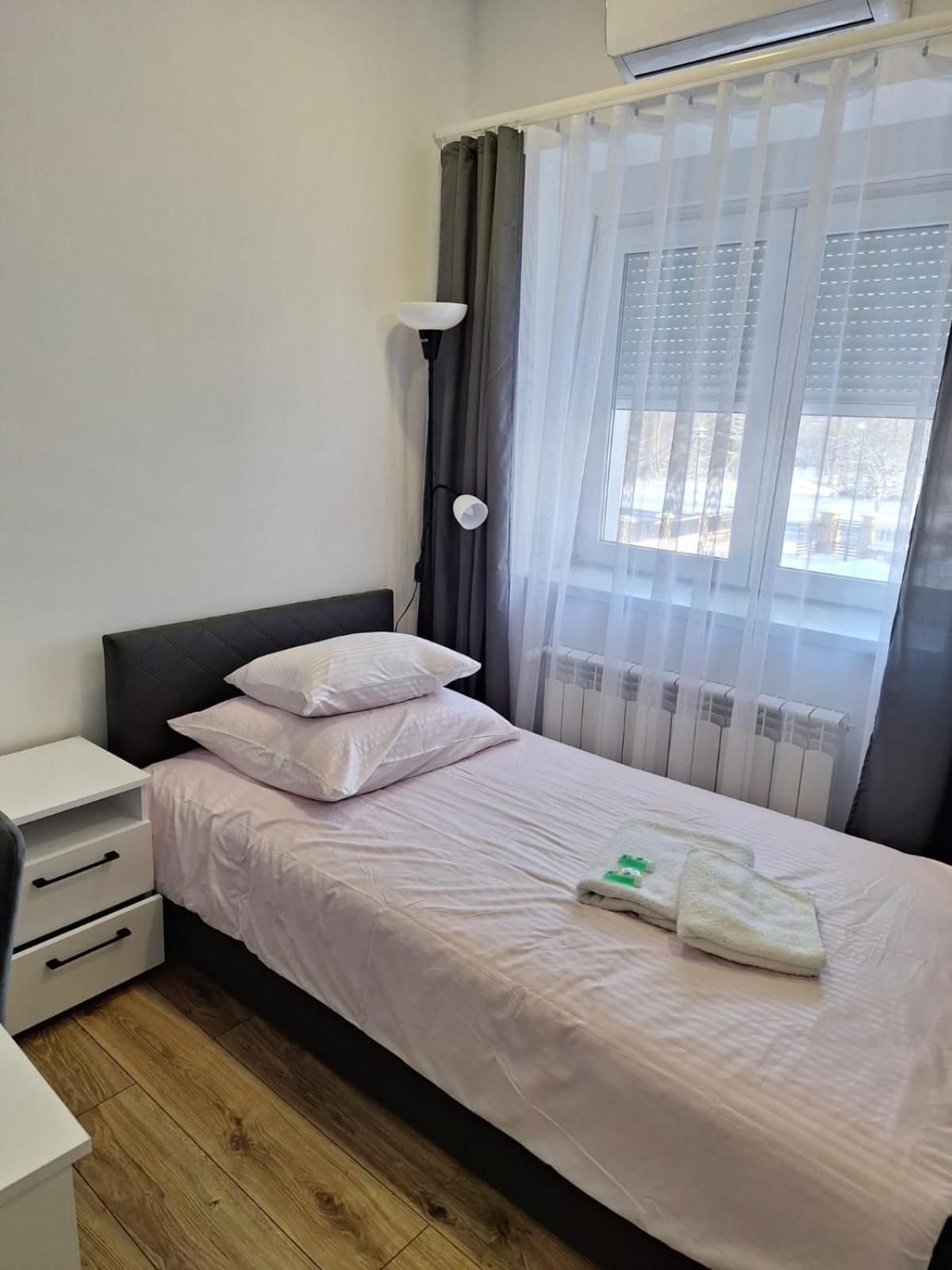Comfort Stay, Ev, Parking 博莱斯瓦维茨 外观 照片