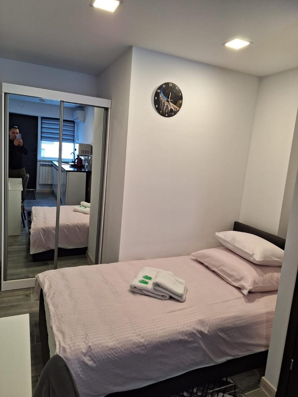 Comfort Stay, Ev, Parking 博莱斯瓦维茨 外观 照片