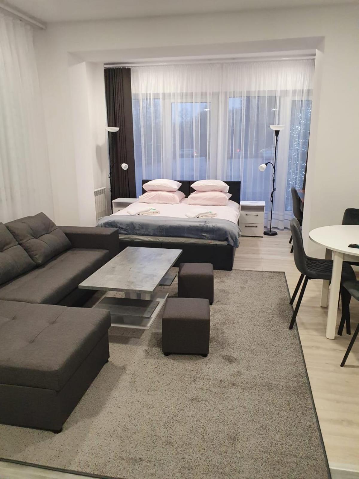 Comfort Stay, Ev, Parking 博莱斯瓦维茨 外观 照片