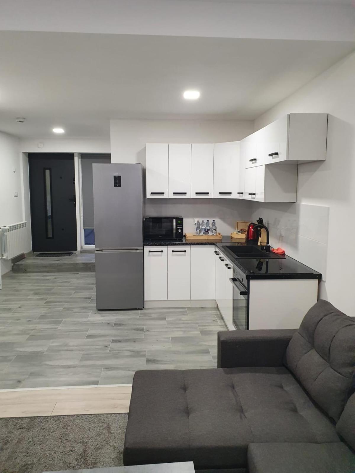 Comfort Stay, Ev, Parking 博莱斯瓦维茨 外观 照片