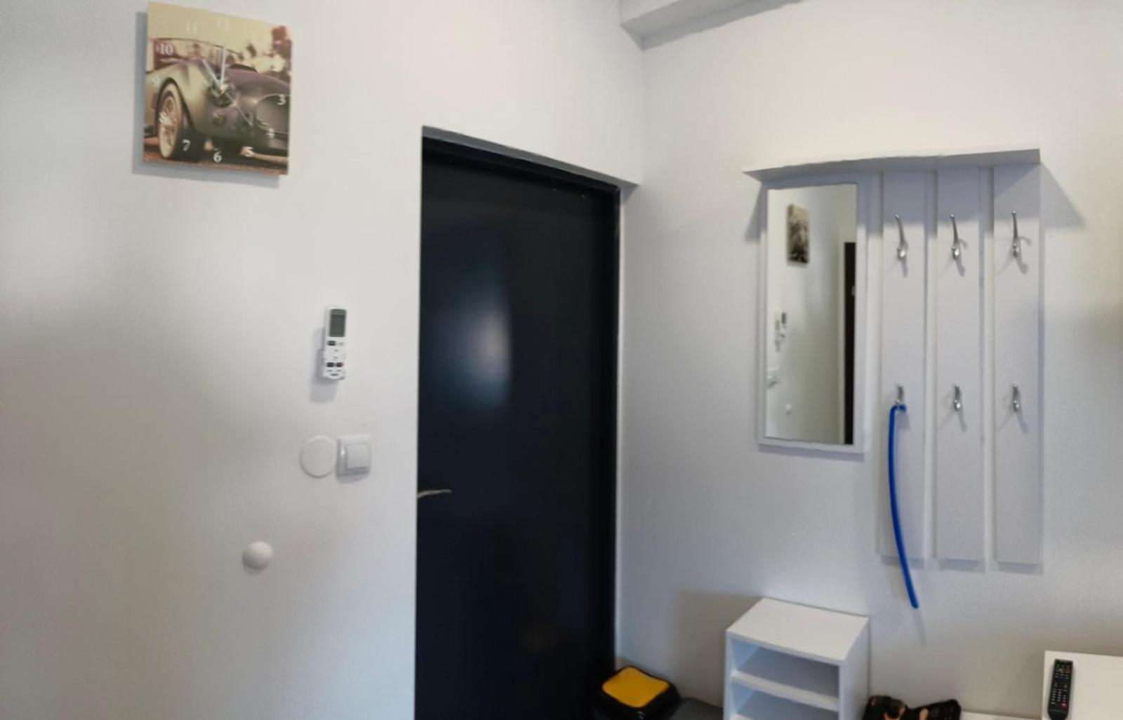 Comfort Stay, Ev, Parking 博莱斯瓦维茨 外观 照片