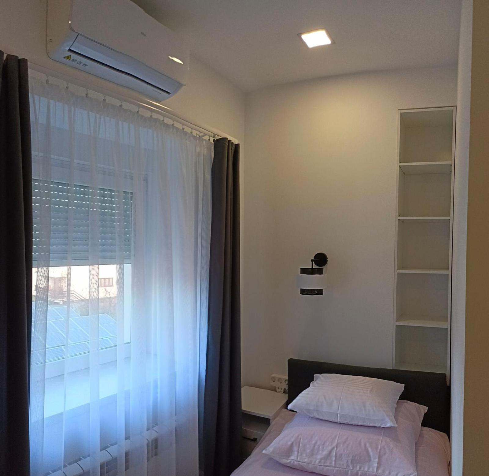 Comfort Stay, Ev, Parking 博莱斯瓦维茨 外观 照片