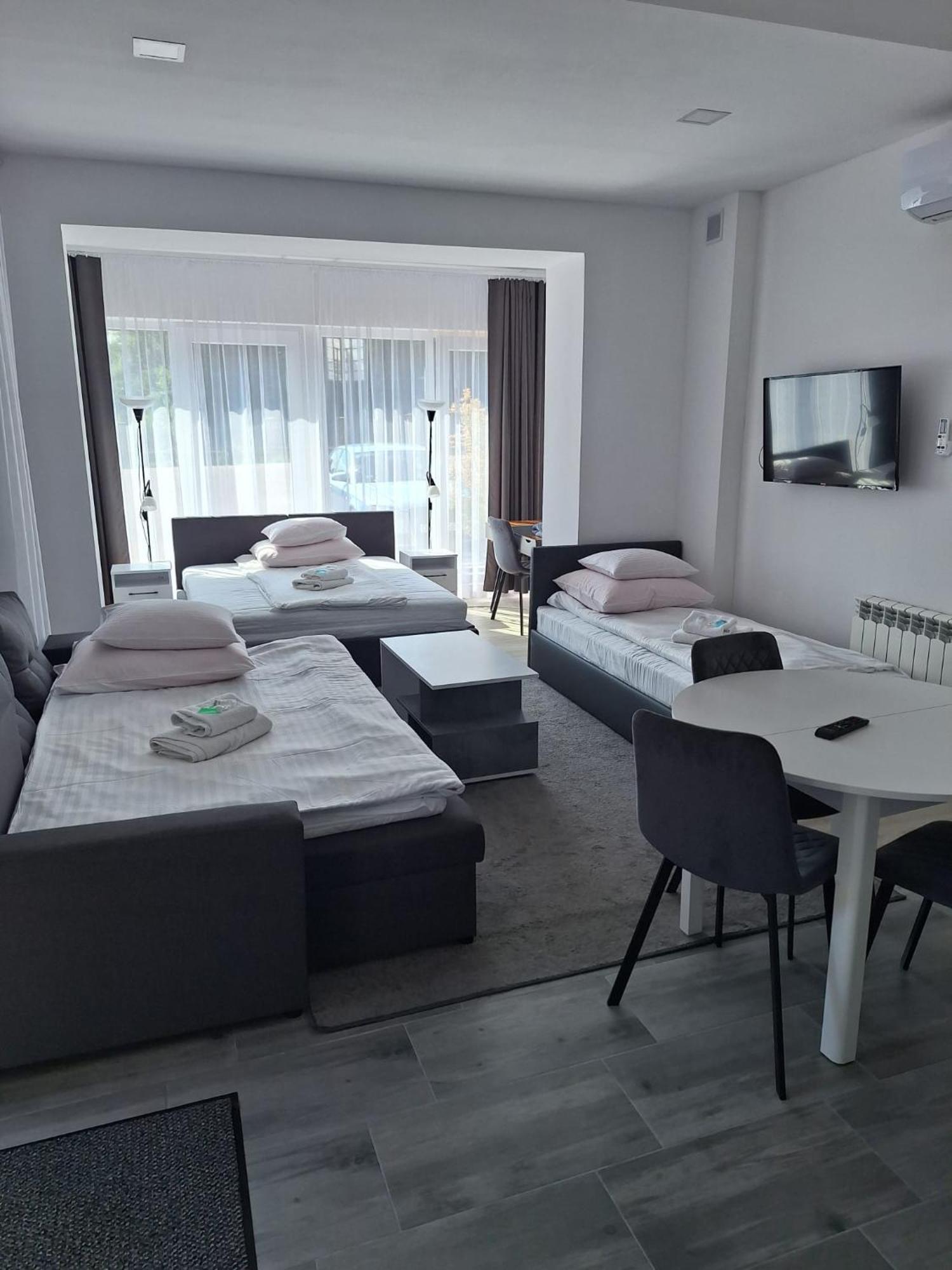 Comfort Stay, Ev, Parking 博莱斯瓦维茨 外观 照片